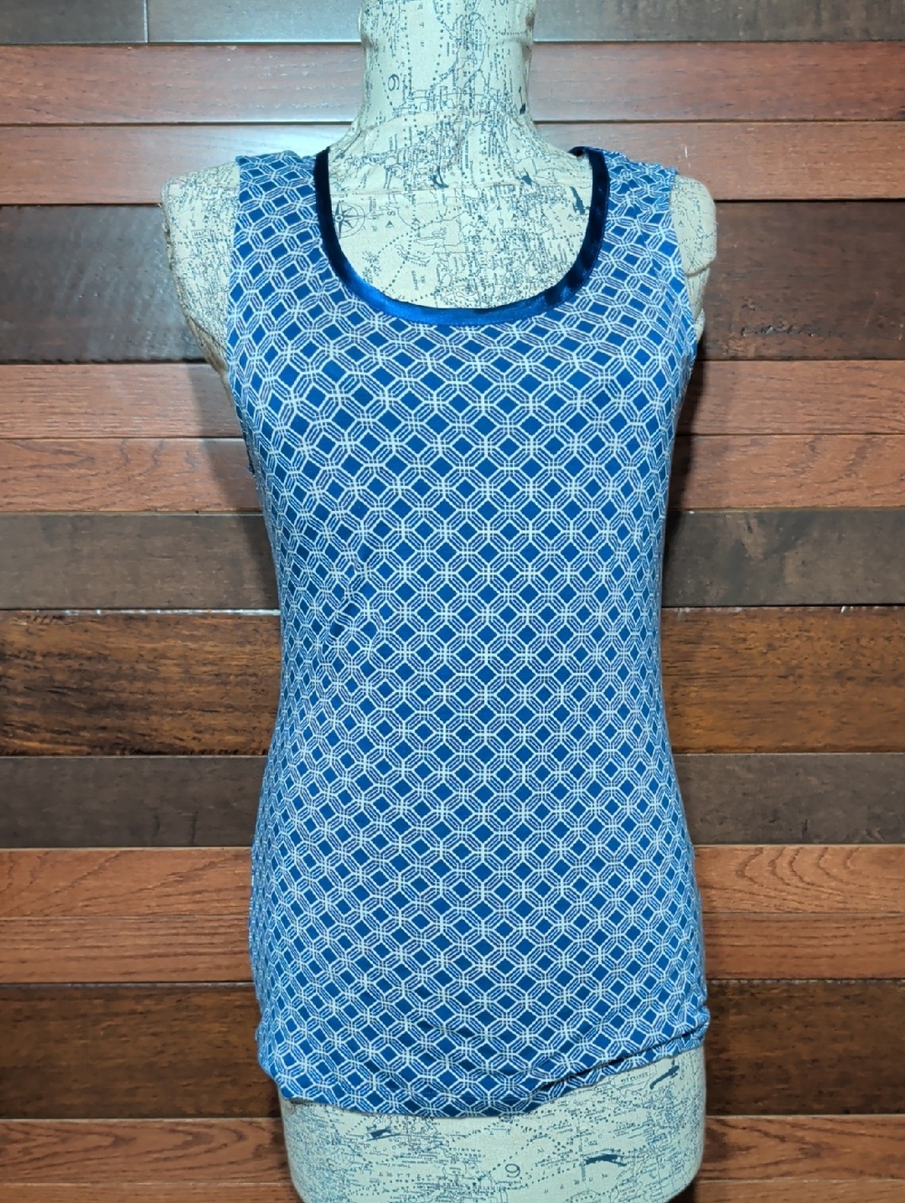 Banana Republic Blue & White Geometric Tank Top